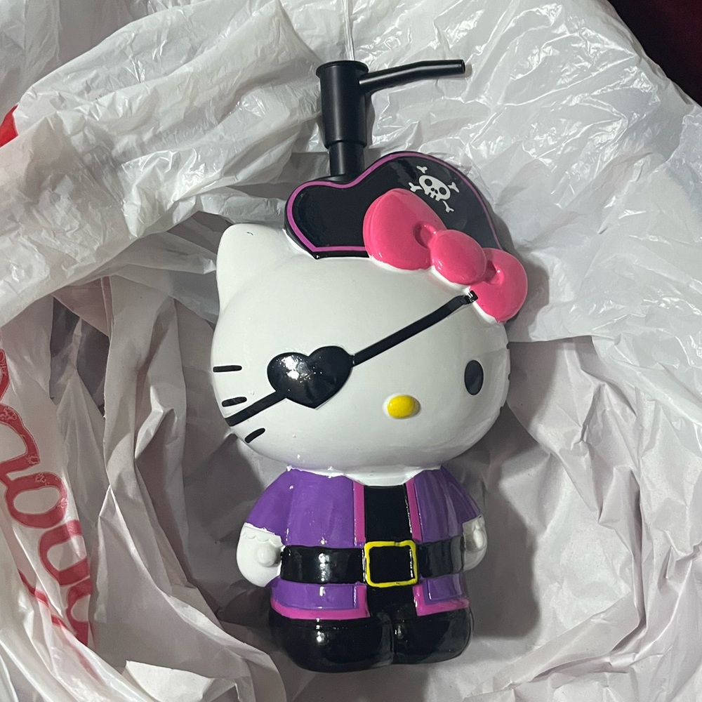 HELLO KITTY pirate soap dispenser